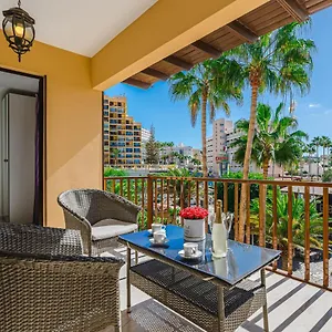 Oceanfront Oasis: 3-bedroom Americas Retreat Playa de las Americas (Tenerife)